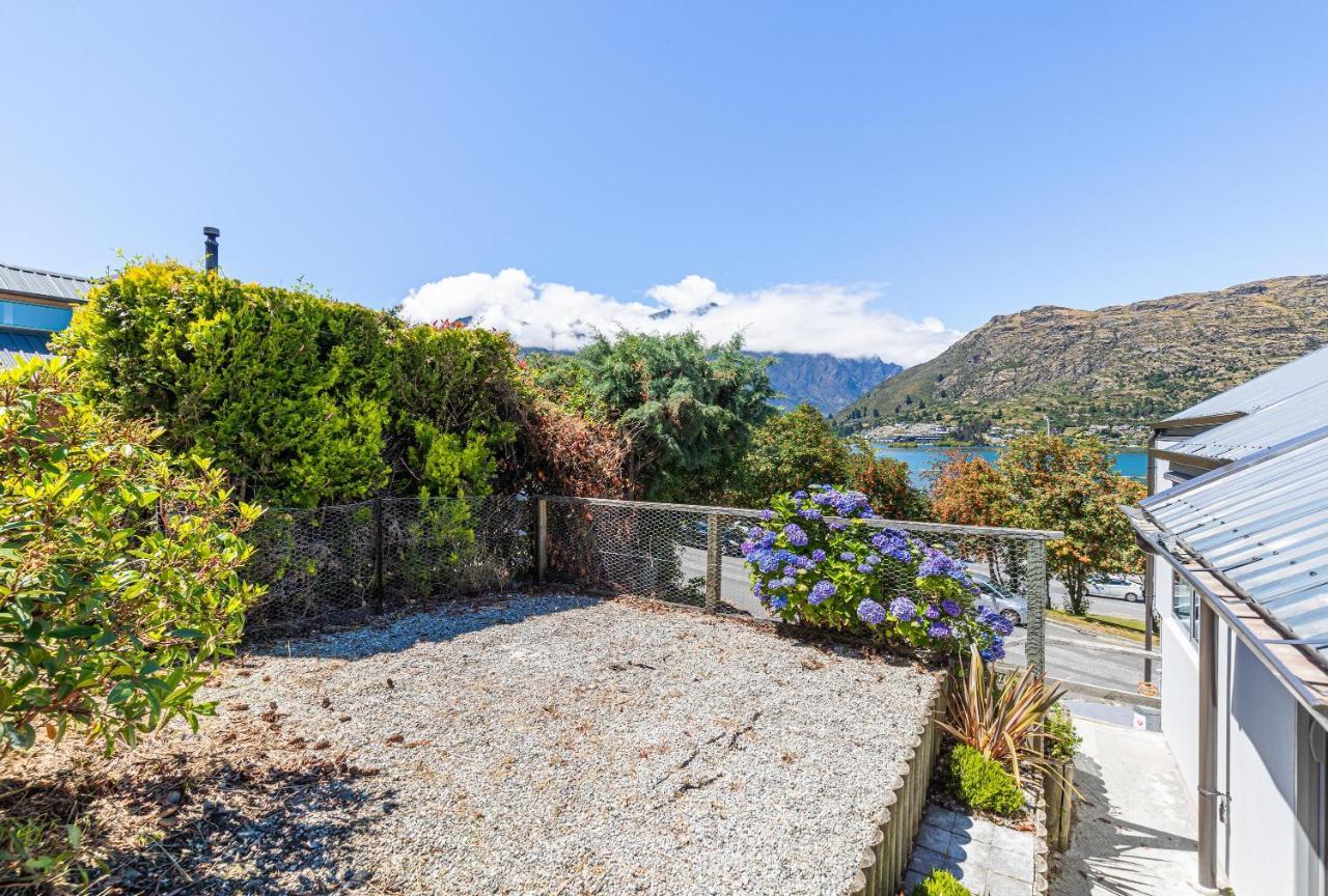 Lovely Marina Views And Sunny Balcony Queenstown Exterior foto