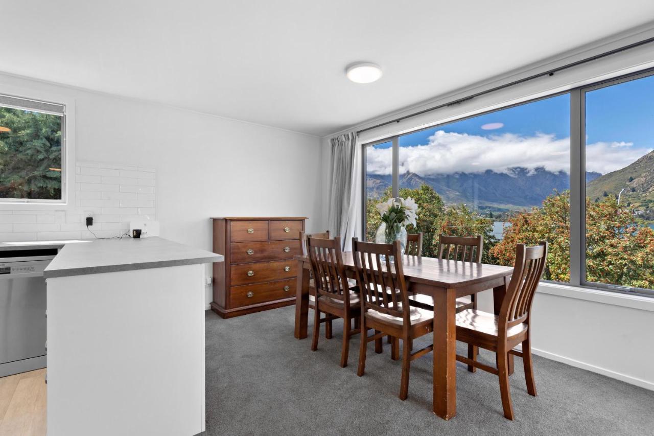 Lovely Marina Views And Sunny Balcony Queenstown Exterior foto